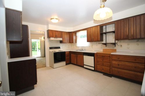 502 6th St, Lansdale PA  19446-2742 exterior