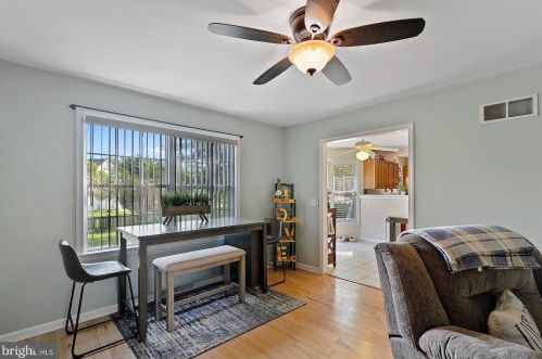 195 Apple Blossom Dr, Camden-Wy DE  19934-1970 exterior