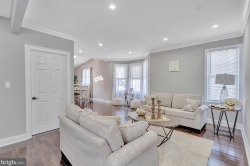 320 Maple Ave, Camden NJ  08109-2622 exterior