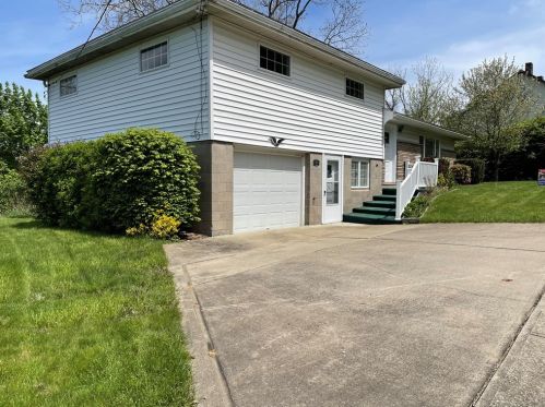 53 Oak St, Manor PA  15665-9701 exterior