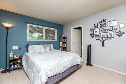 11801 La Serna Dr, Whittier CA  90604-3250 exterior