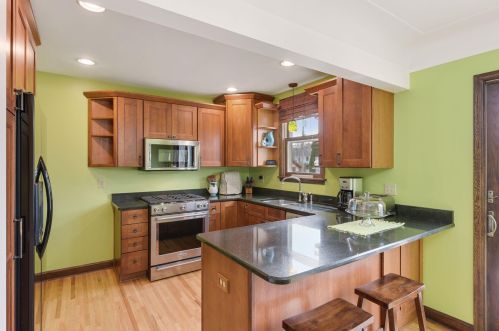 3731 Washburn Ave, Minneapolis MN 55412-1821 exterior