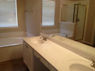 2600 Loon Lake Rd, Denton TX  76210-3393 exterior