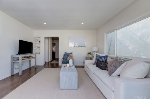 212 41st St, Manhattan Beach CA  90266-3141 exterior