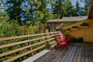 1615 Evergreen Park Ln, Olympia, WA 98502-5904