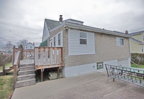 815 6th St, Verona, PA 15147-2152