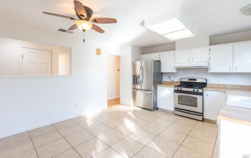 2390 Julio Ln, Santa Rosa, CA 95401-5726