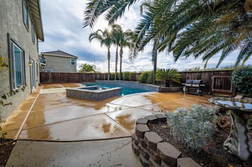 704 Stetson Dr, Valley Home CA  95361-8572 exterior