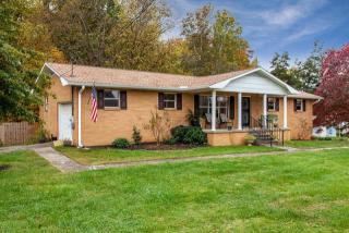 10506 Diane Dr, Knoxville, TN 37922-1921