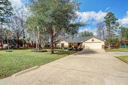 7014 Charred Pine Dr, Magnolia, TX 77354-5928