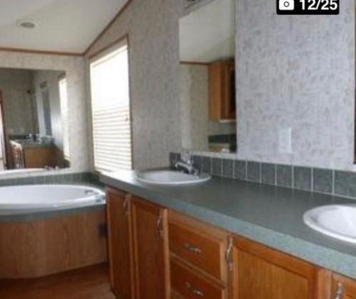 6764 River Oaks Dr, Lakeside Heights, TX 78639-4382