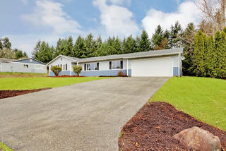 8015 292nd St, Roy, WA 98580-8758