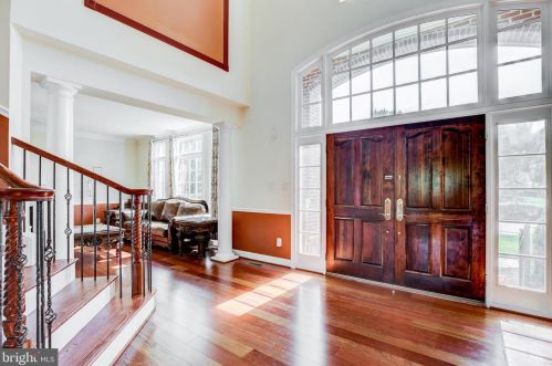 20405 Crimson Pl, Leesburg VA 20175-6362 exterior