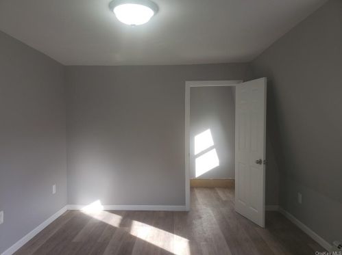 2 Plattekill Rd, Marlborough NY  12542-6023 exterior