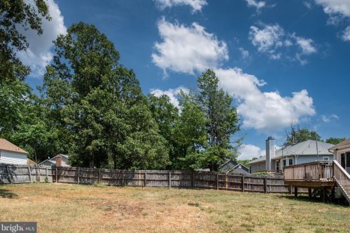 5901 Danielle Dr, Fredericksburg VA  22407-6495 exterior