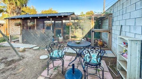 8748 Los Coches Rd, Lakeside CA  92040-5151 exterior