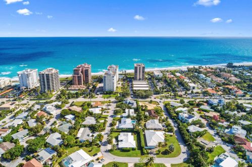440 Apollo Dr, West Palm Beach FL  33408-2004 exterior
