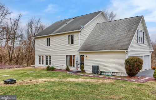 63 Willow Mill Park Rd, Navy Sup Dpt PA  17050-1757 exterior