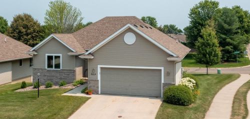 2119 Park Pointe Dr, Waterford, MN 55057-3543