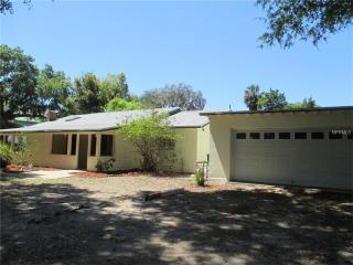 522 Midland Ave, Apopka, FL 32703-5354