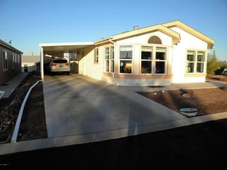 3274 Feldspar Ave, Tucson, AZ 85735-9077