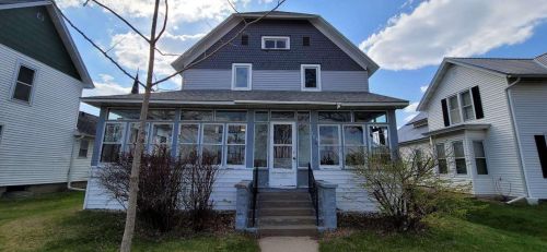 705 Mclean Ave, Tomah, WI 54660-1919