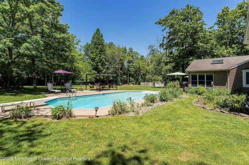 600 Kirk Ln, Bricktown NJ exterior