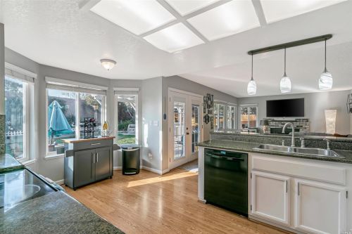 166 Buttercup Cir, Vacaville CA  95687-7319 exterior