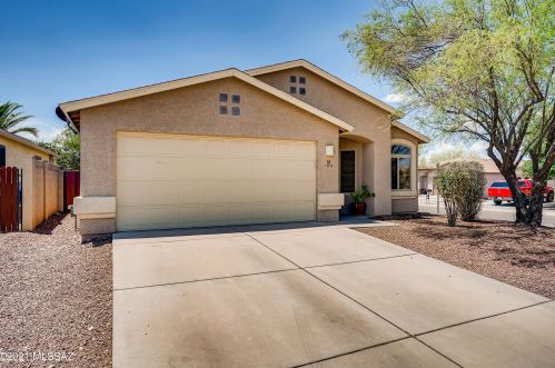 10430 Chelan St, Tucson, AZ 85747-5739