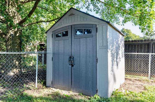 725 Eastern Ave, Bellefontaine OH  43311-2615 exterior