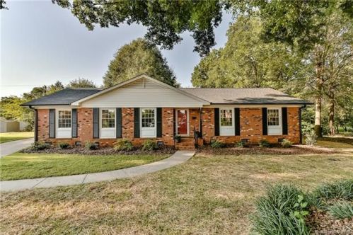 4201 Maypole Ct, Charlotte, NC 28205-4955
