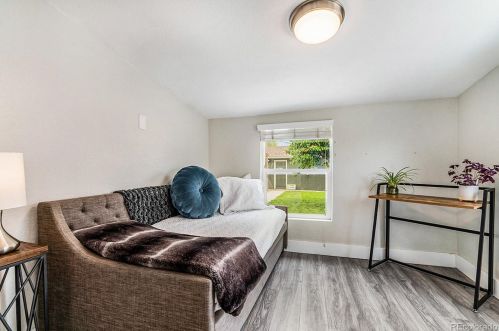 624 Stuart St, Denver CO 80204-2937 exterior