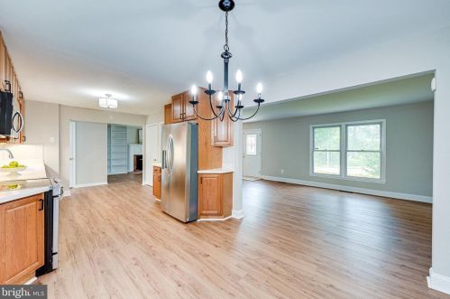 626 Worchester St, Herndon VA  20170-3139 exterior