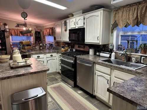 3 Cypress Ln, Belvidere NJ  07823-2908 exterior