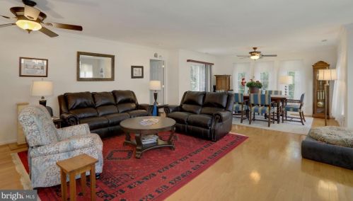 15 Meadowview Dr, Pilesgrove NJ  08098-2539 exterior