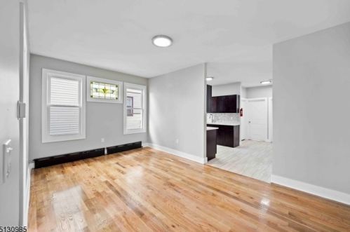 131 Paine Ave, Irvington NJ  07111-2902 exterior