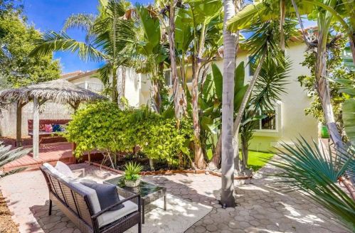 916 Alyssum Rd, Carlsbad CA  92011-3907 exterior