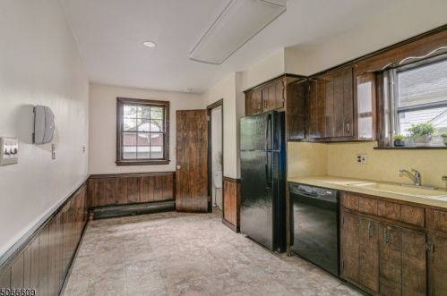 77 Willoughby Rd, Fanwood NJ  07023-1244 exterior