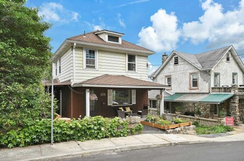 14 Oak Ave, Highland Falls, NY 10928-1305