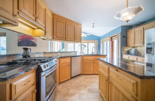 13265 Van Norman Ave, Waukesha, WI 53151-6976