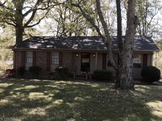 2501 Daye Dr, Greensboro, NC 27406-6203