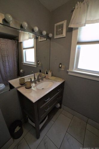 23 William St, Wallingford CT 06492-3641 exterior