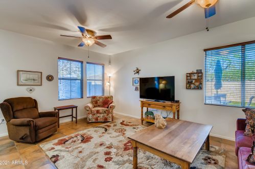 34929 30 Dr, Phoenix AZ 85009-5068 exterior