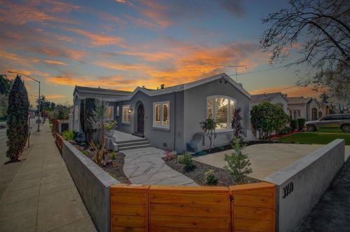 3050 56th Ave, Oakland, CA 94605-1116