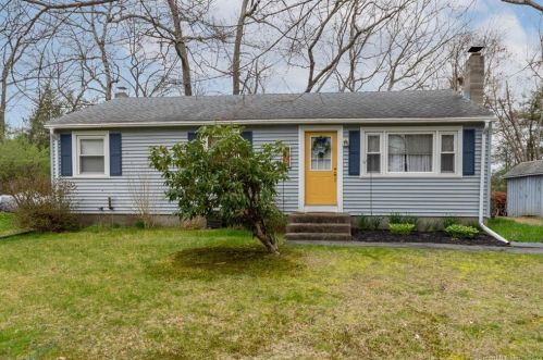 129 Bibeault St, Putnam, CT 06260-1141
