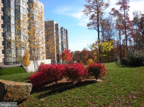 19355 Cypress Ridge Ter, Leesburg VA  20176-6911 exterior