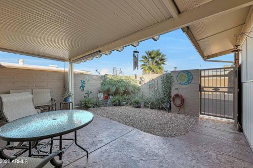 17635 99 Dr, Sun City AZ  85373-1605 exterior