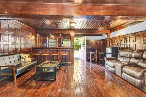 588 Lincoln St, New Britain CT  06052-1820 exterior