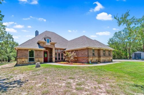 2701 Old Mineral Wells Hwy, Weatherford, TX 76088-7020