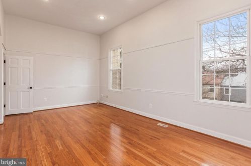 5509 Miles Ct, Springfield VA 22151-1714 exterior